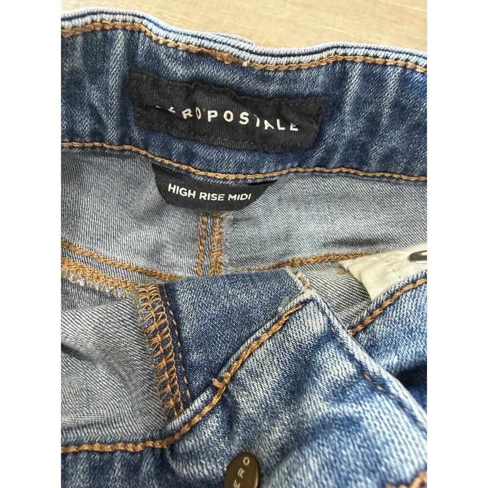 Aeropostale High Rise Midi 00 Cuffed Jean Shorts Distressed Y2K Casual Festival‎ - Picture 3 of 5